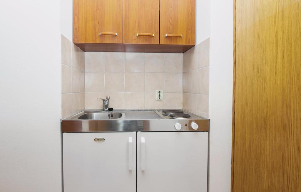 Sunrise Apartments And Studio Apartments 1 ロクヴァ・ロゴズニツァ エクステリア 写真