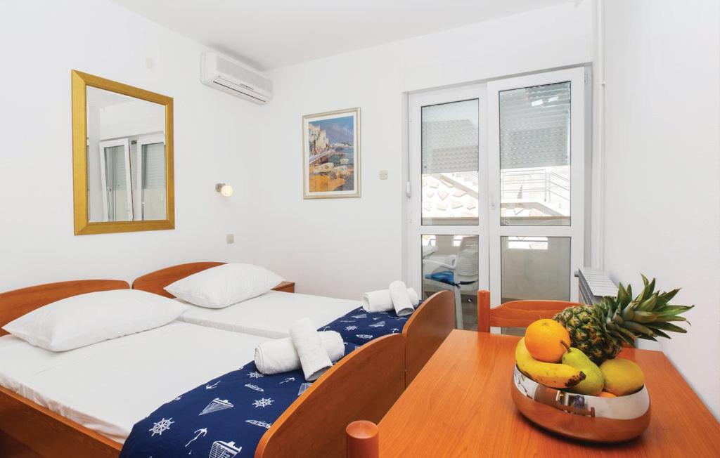 Sunrise Apartments And Studio Apartments 1 ロクヴァ・ロゴズニツァ エクステリア 写真