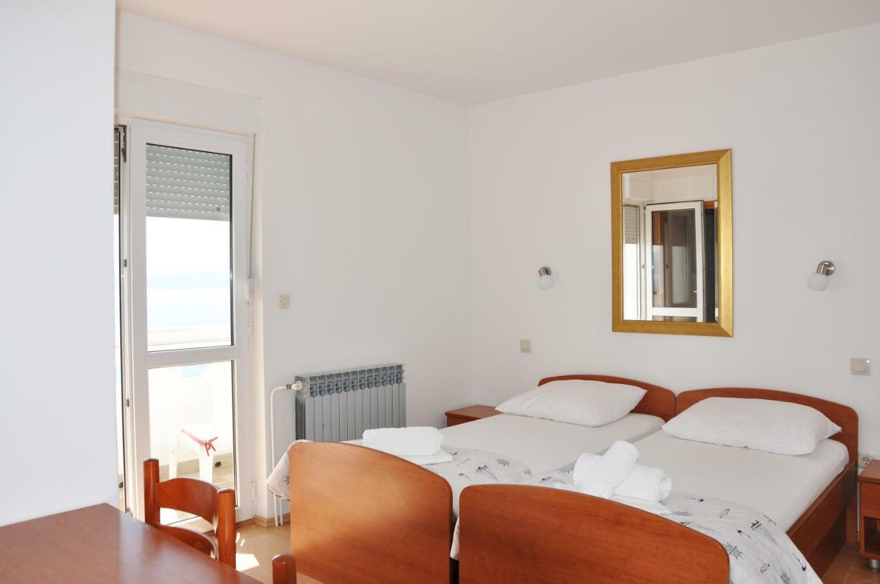 Sunrise Apartments And Studio Apartments 1 ロクヴァ・ロゴズニツァ エクステリア 写真